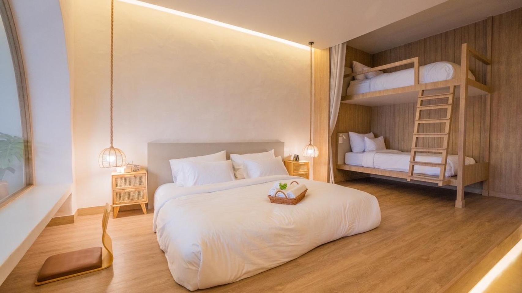 Le La Lake Resort And Spa Kaeng Krachan Room photo